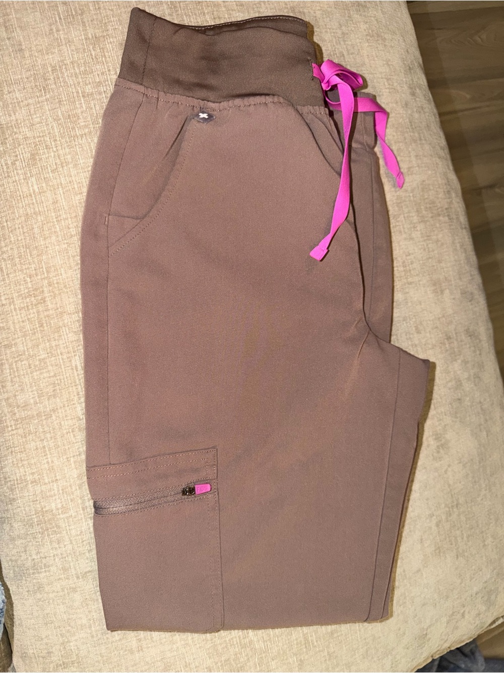 Smokey taupe Figs scrubs